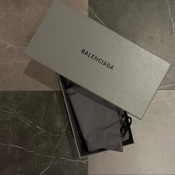 Balenciaga Logo Sport Slides (Beige/Black, US7) - fits like a 6 - Picture 6 of 7